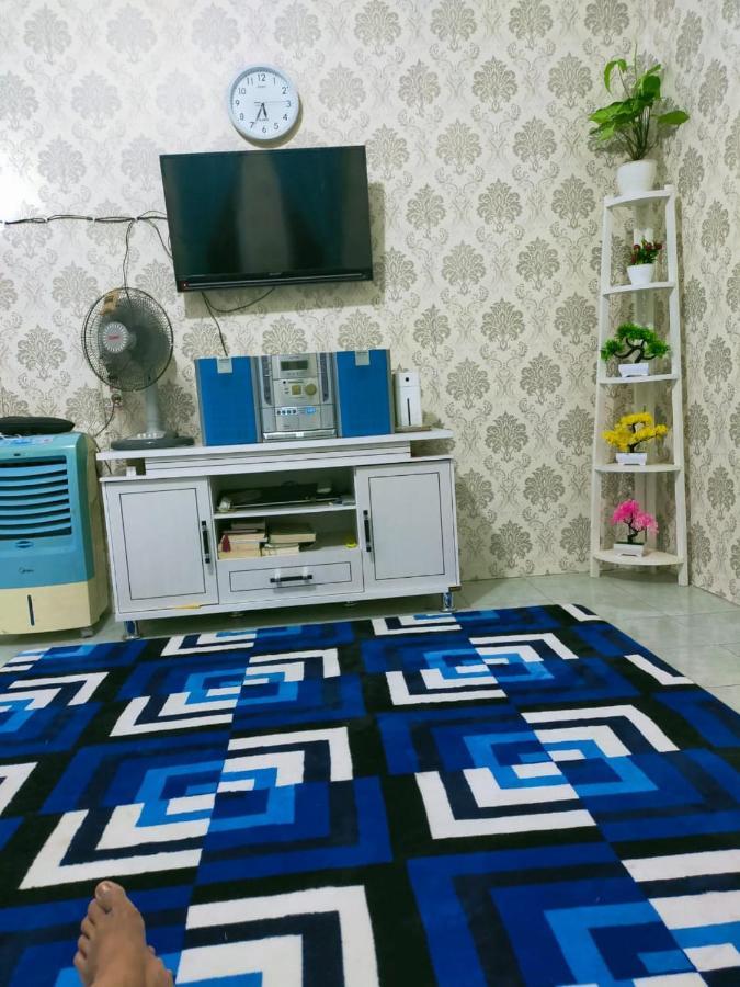 Shifana Homestay Syariah Yogyakarta Bagian luar foto